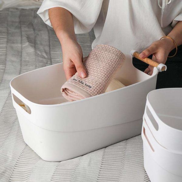CAJA ORGANIZADORA CON MANGO DE MADERA
